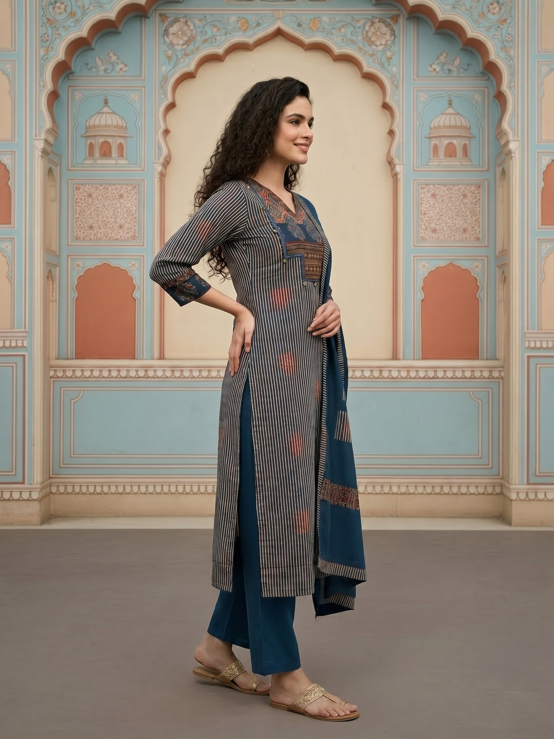 Stripe Print Straight Kurta with Pyjama & Solid Voile Dupatta - Blue