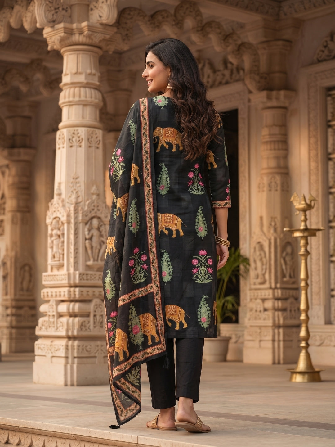 Black Ethnic Heritage Motif Printed Straight Kurta Set with Pant & Dupatta