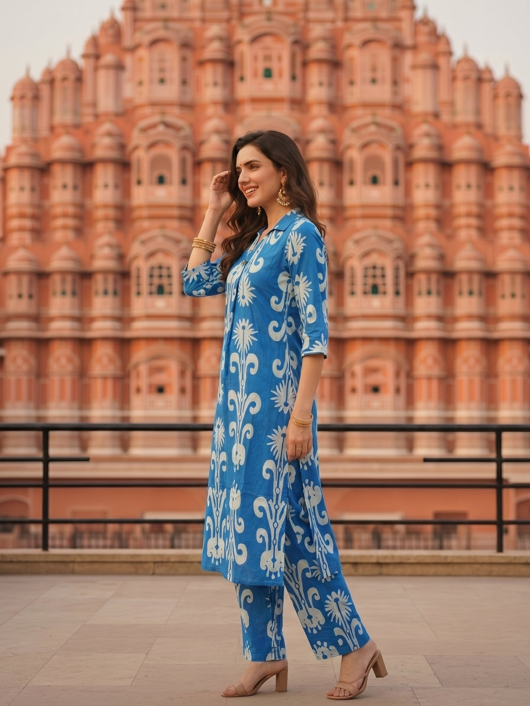 Ikat-Inspired Print Straight Kurta with Palazzo - Blue