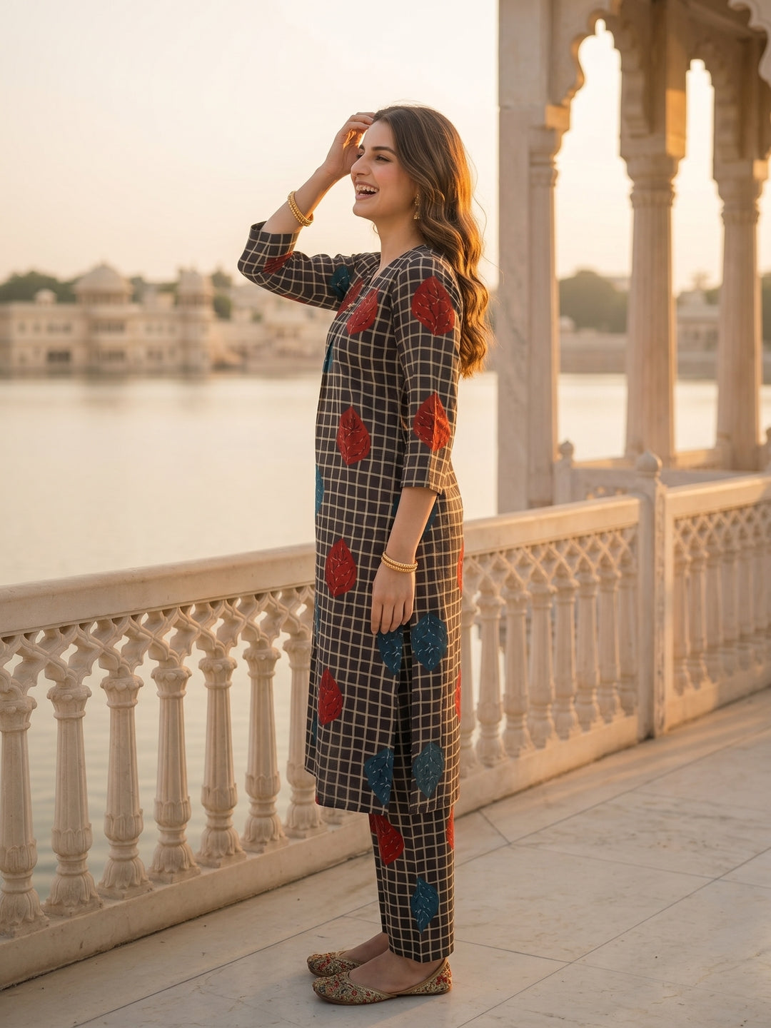 Abstract Checks & Foliage Print Straight Kurta with Palazzo - Black