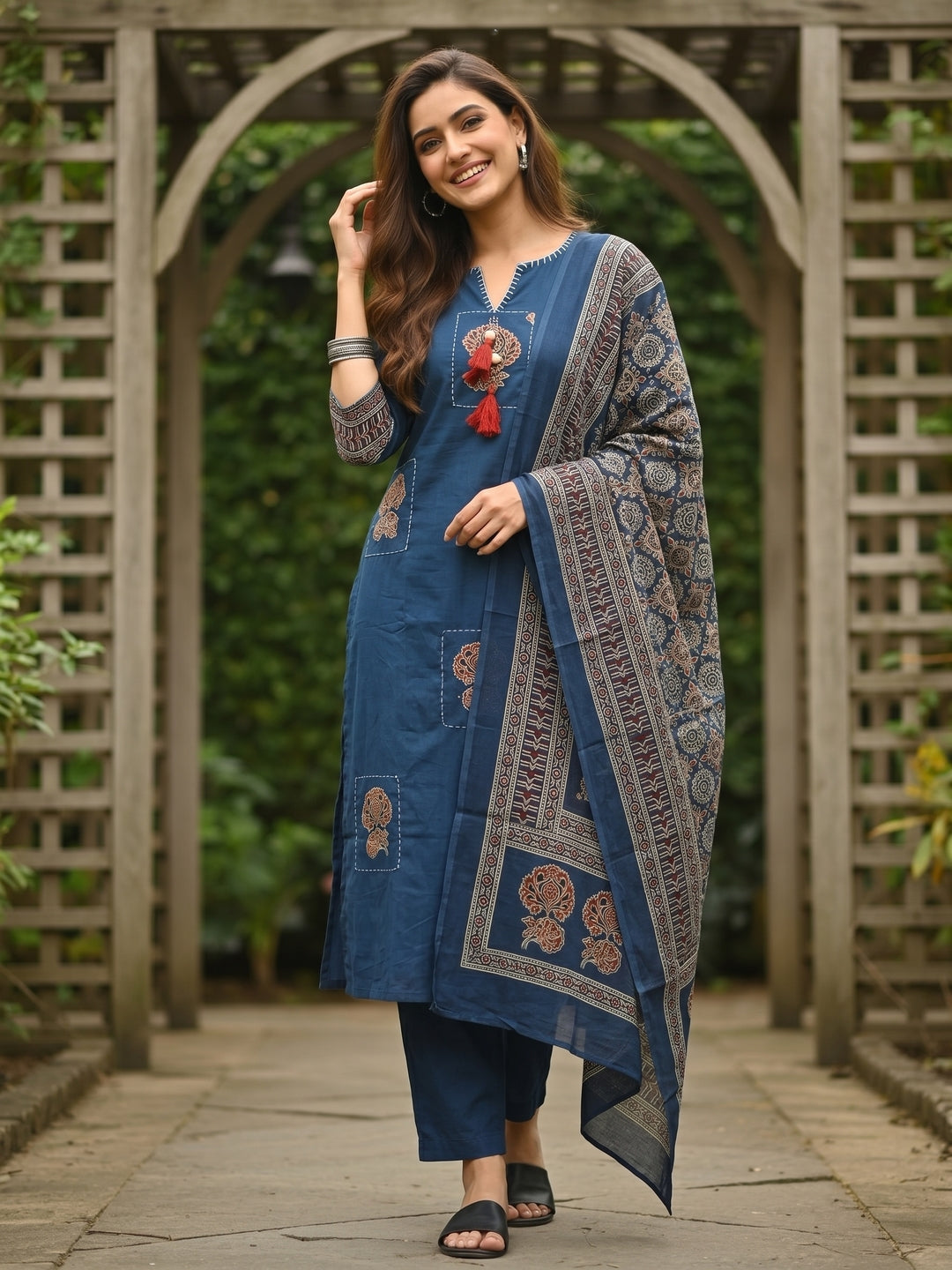 Solid Kantha Print Patch Kurta with Pyjama & Dupatta - Blue