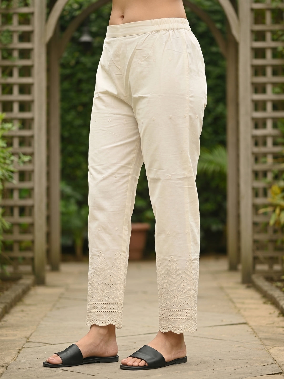 Solid Straight Kurta with Schiffli Palazzo and Dupatta- Pink