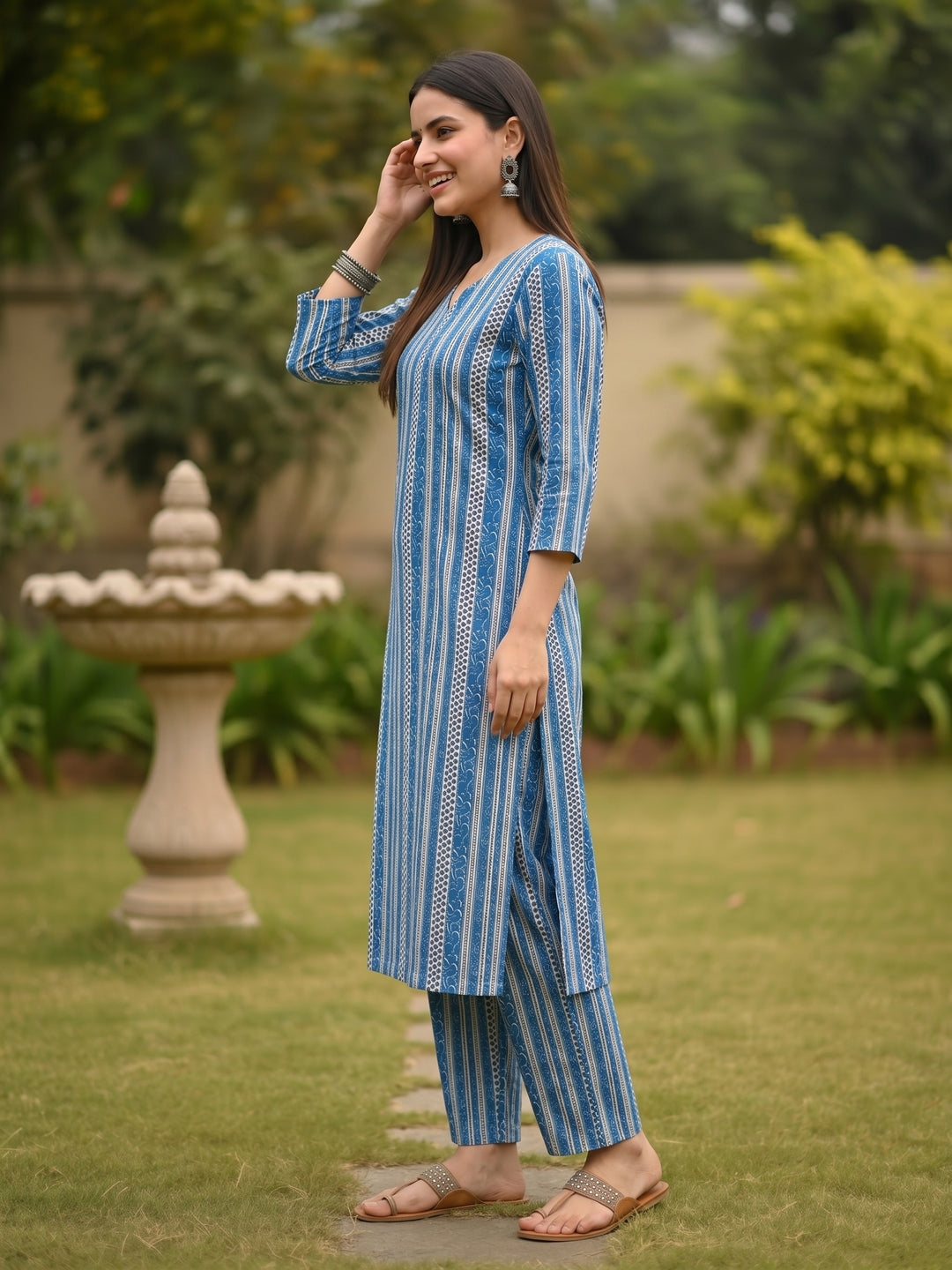 Navy Blue Ethnic Border Printed Straight Kurta with Palazzo