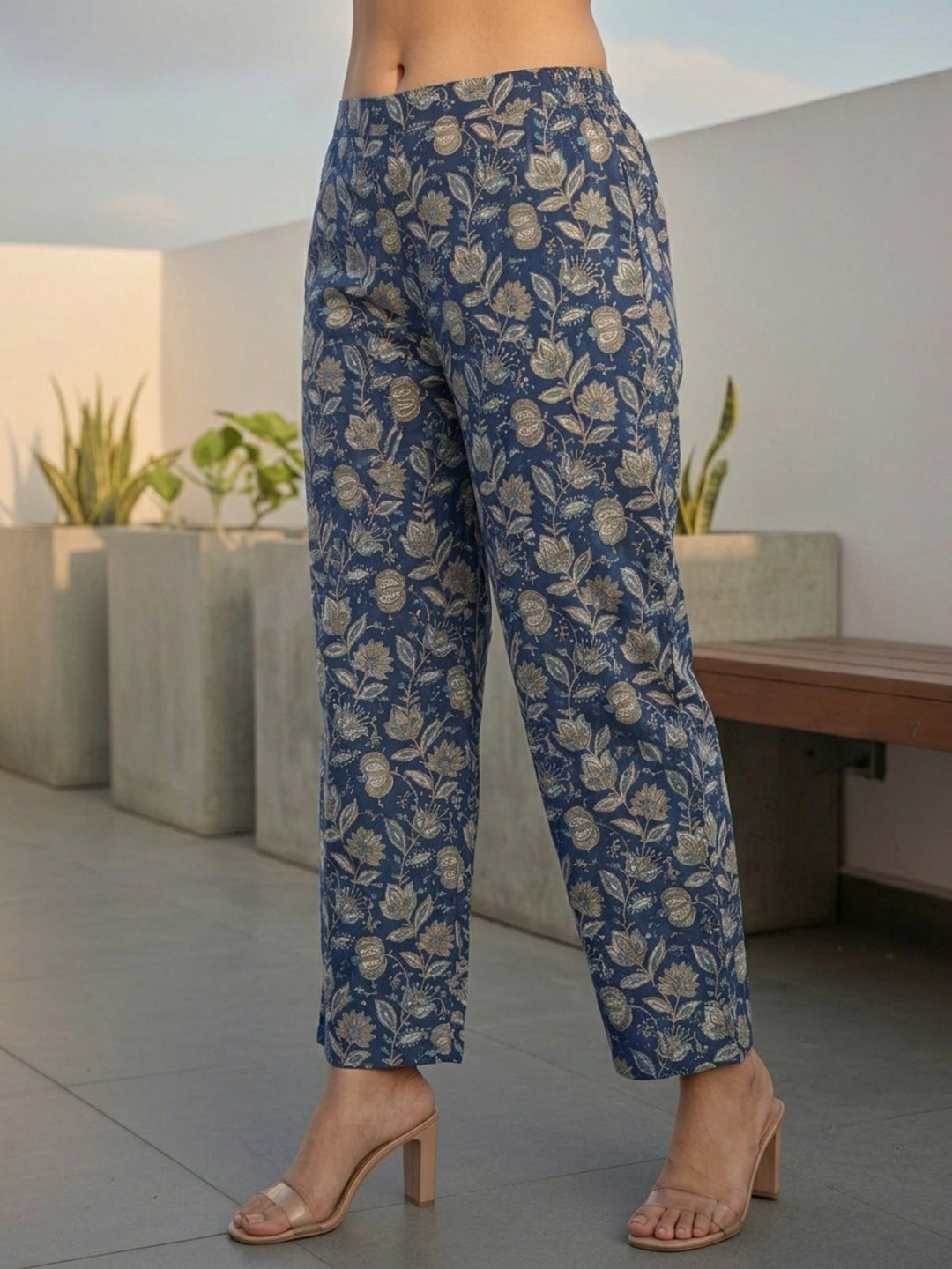 Navy Blue Kalamkari-Inspired Jaal Printed Straight Kurta with Palazzo