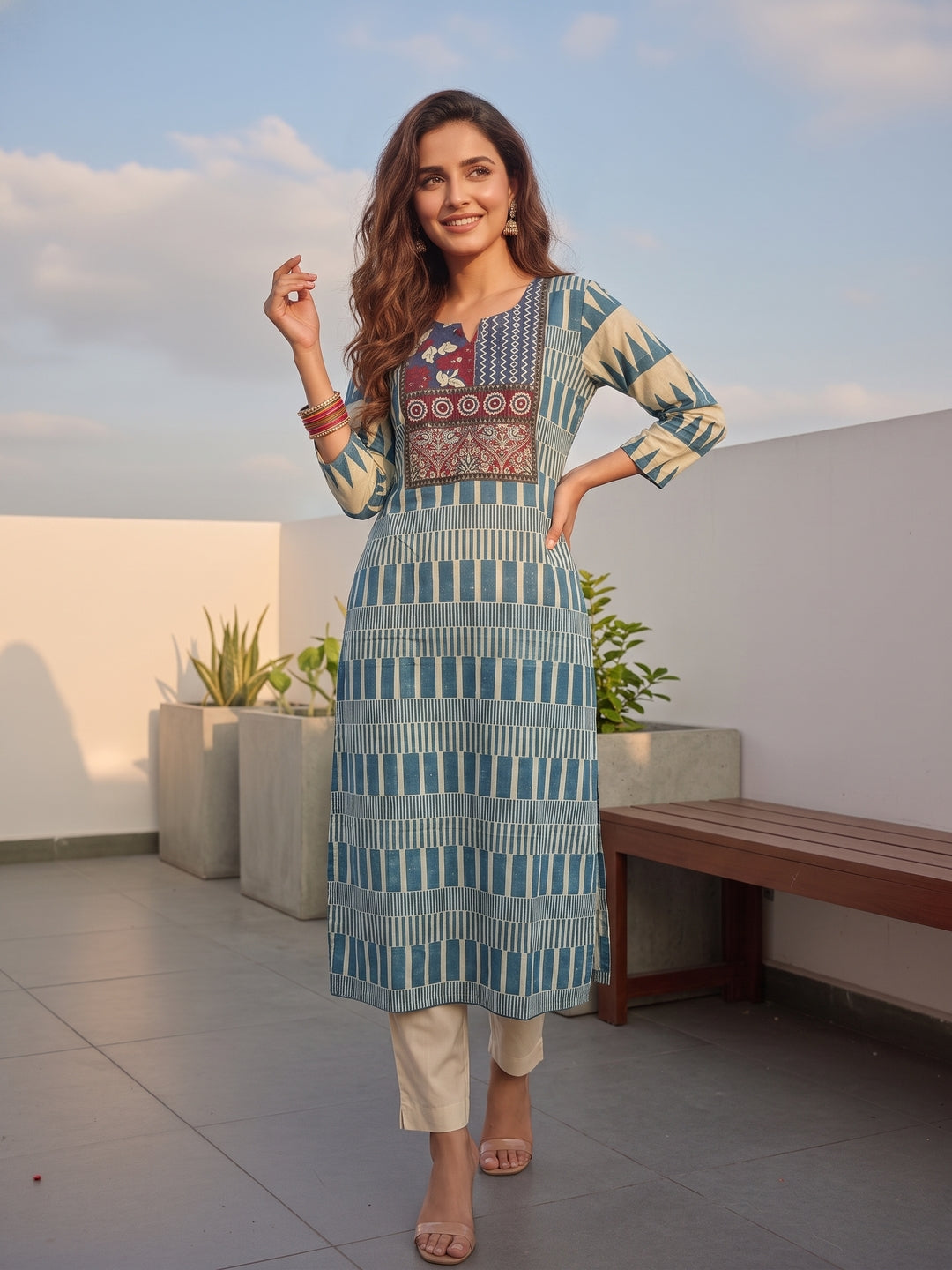 Geometric & Ethnic Motif Printed Straight Kurta - Blue & Off White