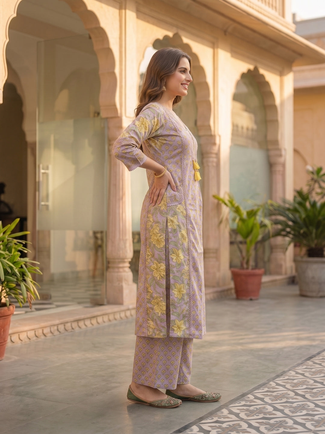 Ethnic Printed Straight Kurta with Pyjama & Dupatta - Lavender
