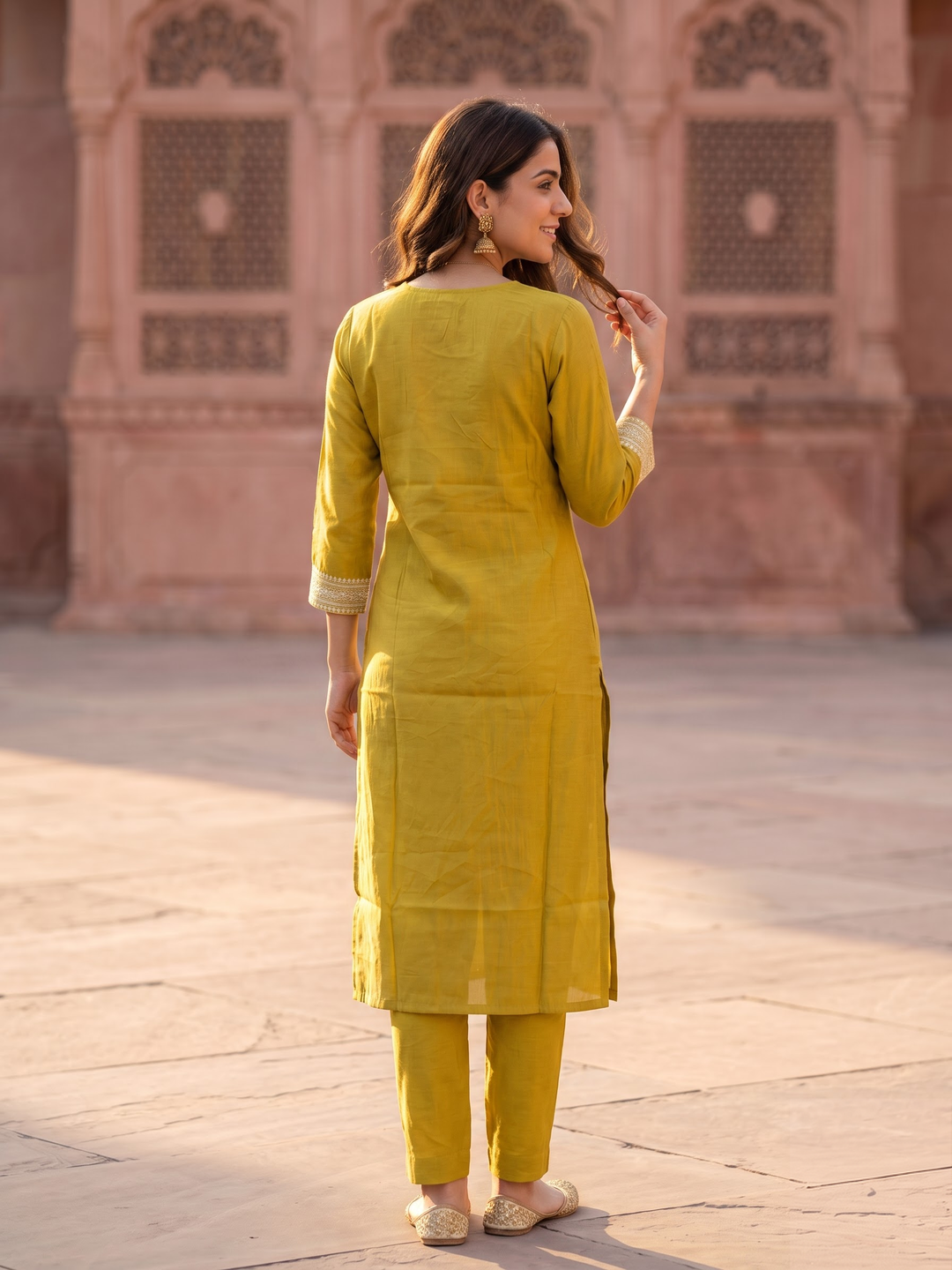 Mehndi Green Chanderi Silk Embroidered Straight Kurta