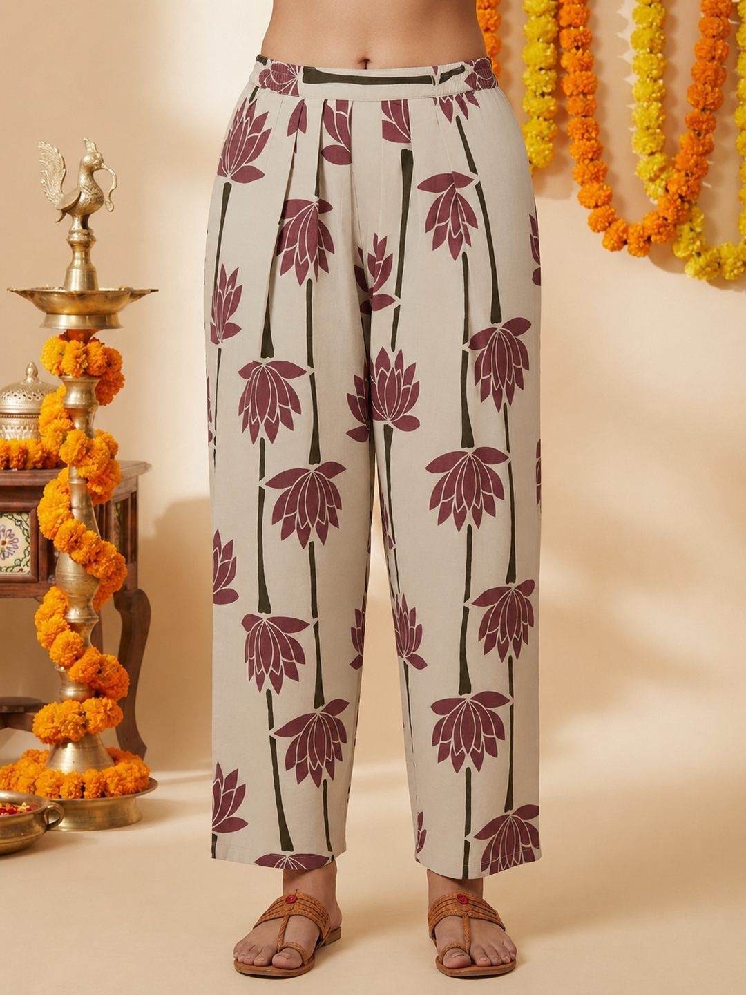 Mauve Solid Shantoon Short Straight Kurta Set with Scalloped Neck & Lotus Printed Off-White Salwar