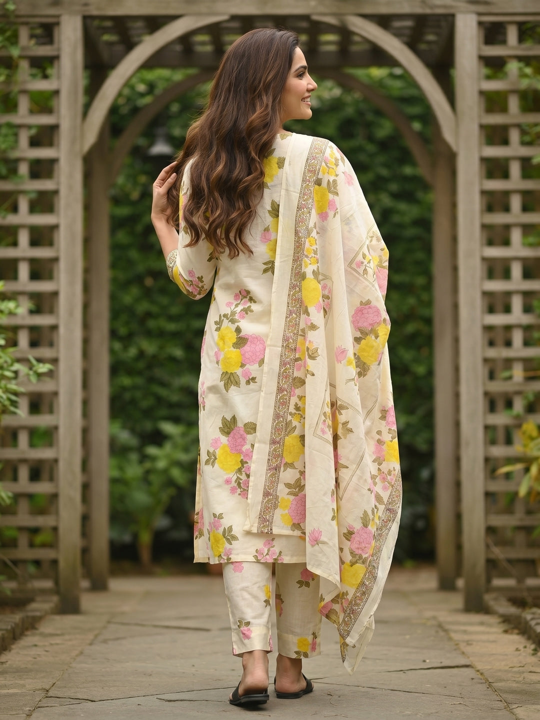 Floral Printed Straight Kurta with Pyjamas & Dupatta - Cream