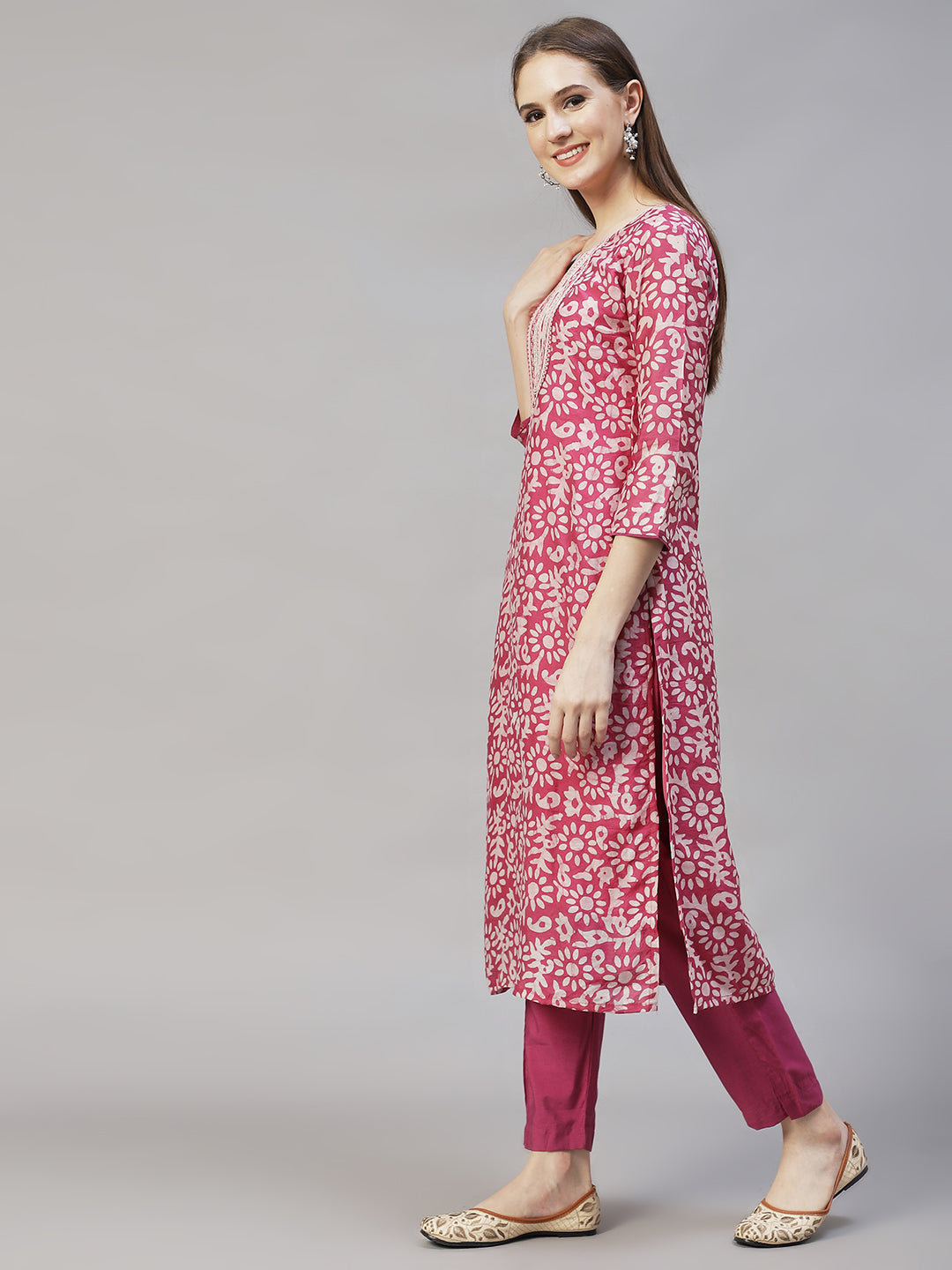 Ethnic Printed & Embroidered Kurta with Pants & Dupatta – Purple