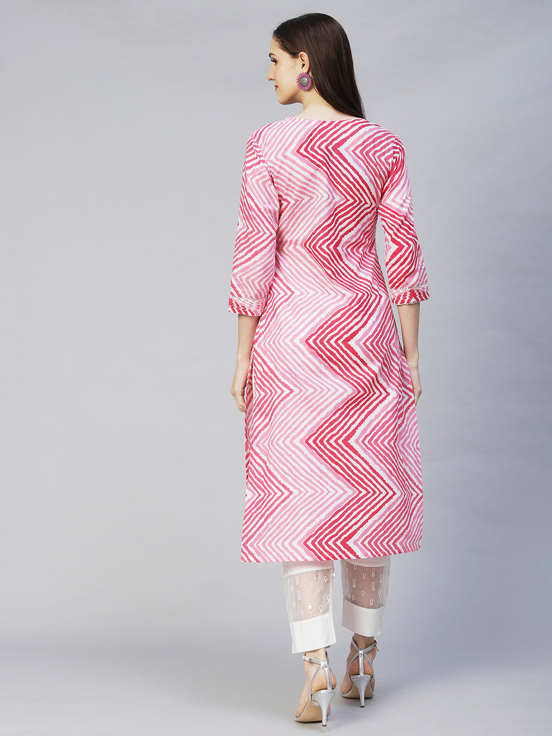 Leheriya Printed & Embroidered Straight Fit Kurta - Pink