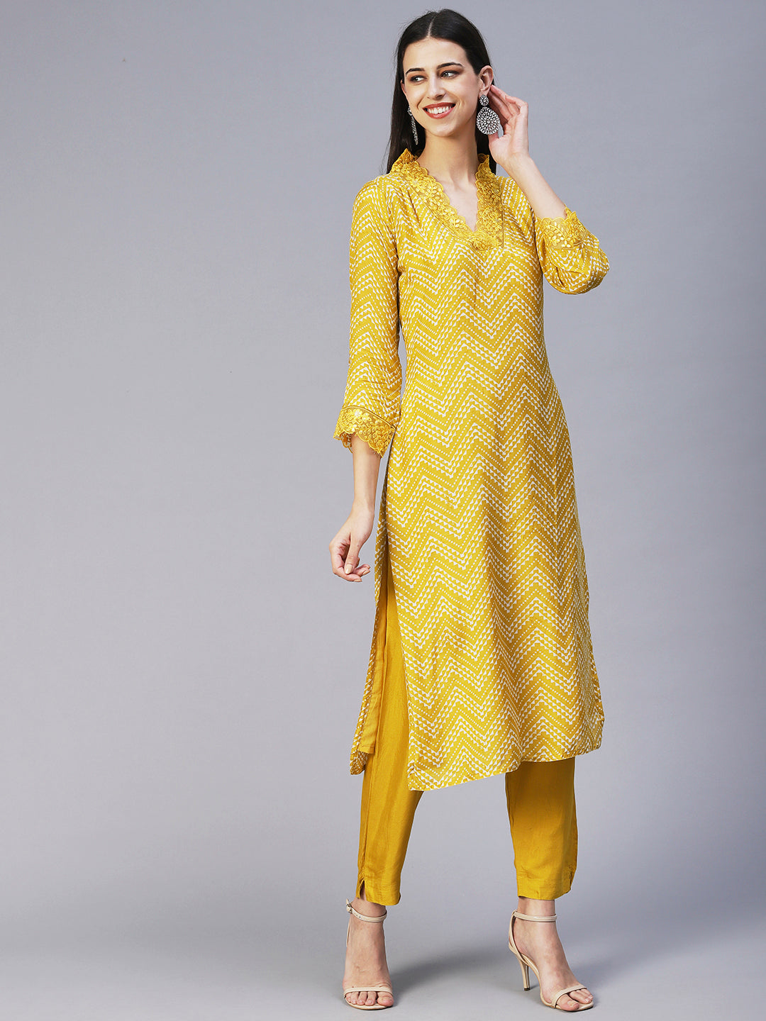 Geometric Printed Scallop Lace Kurta With Pants & Embroidered Dupatta - Yellow