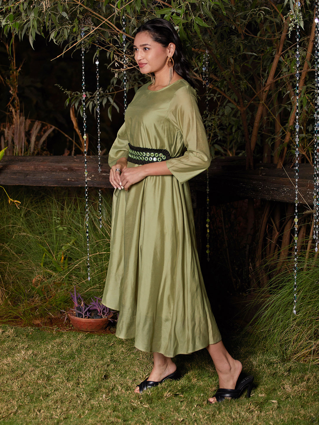 Solid Kaftan Dress with Mirror Embroidered Belt - Light Green