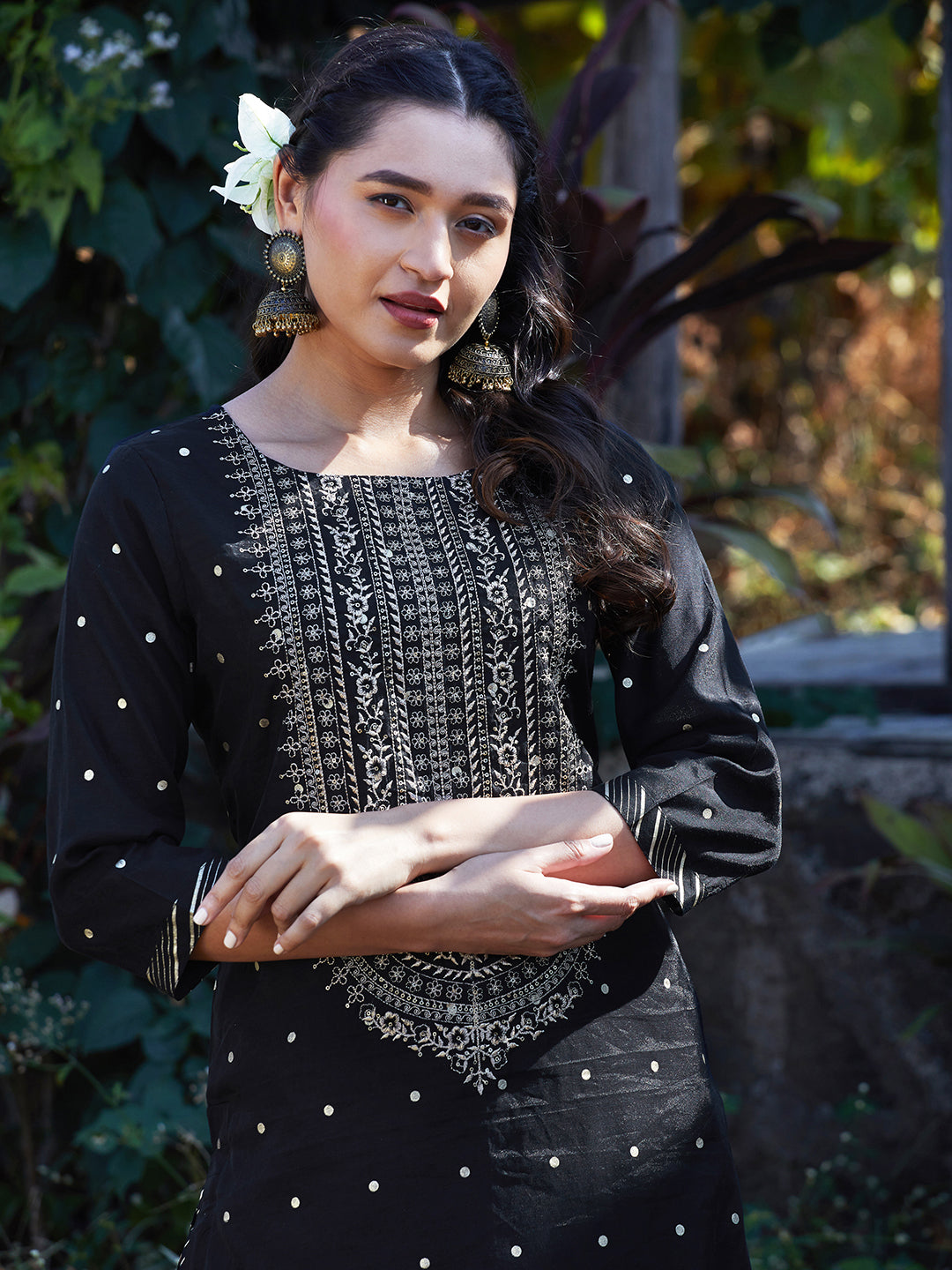 Solid Floral Embroidered Straight Fit Kurta with Pant & Dupatta - Black