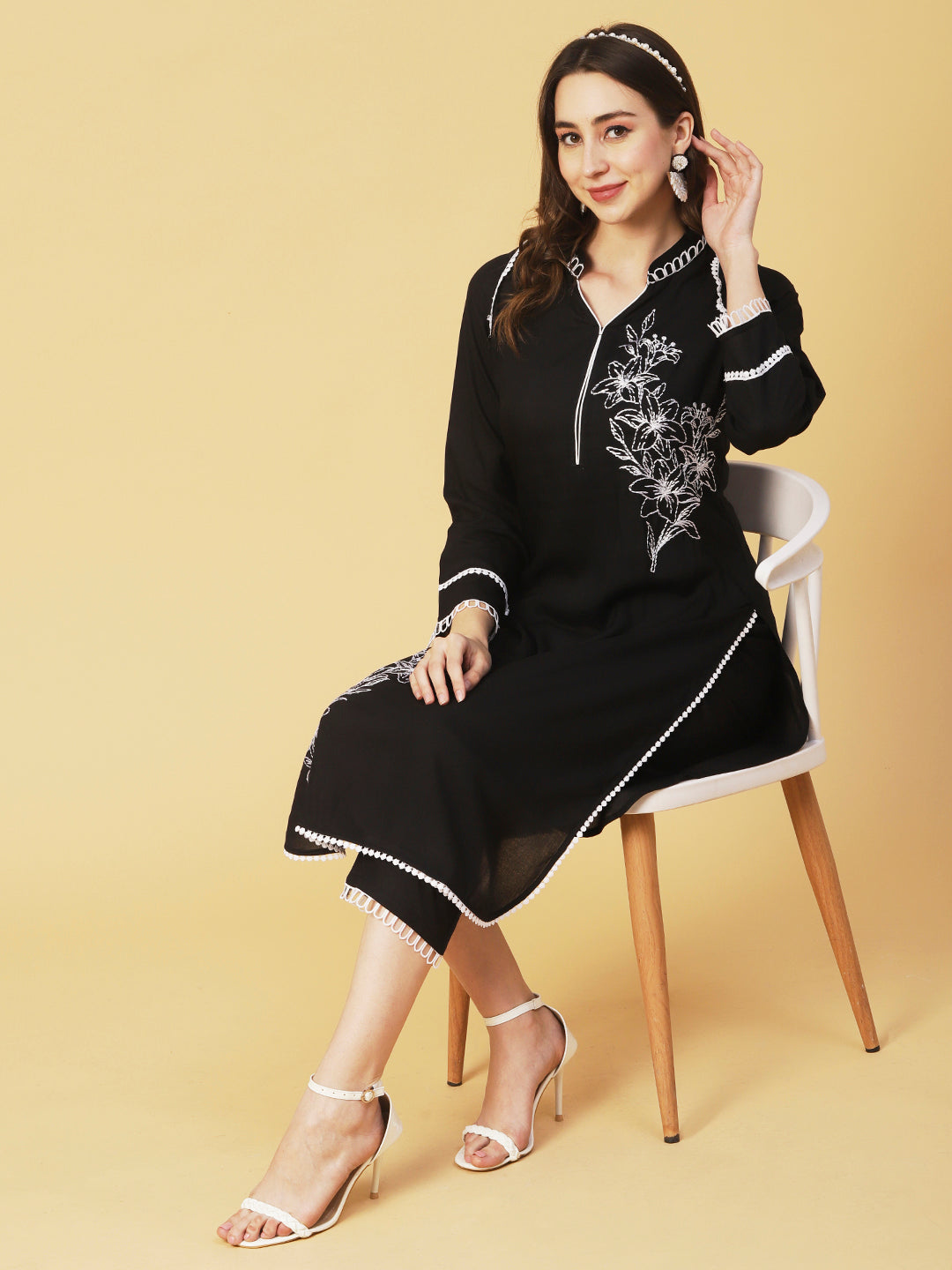 Solid Resham Embroidered Crochet Lace Work Kurta With Pants - Black