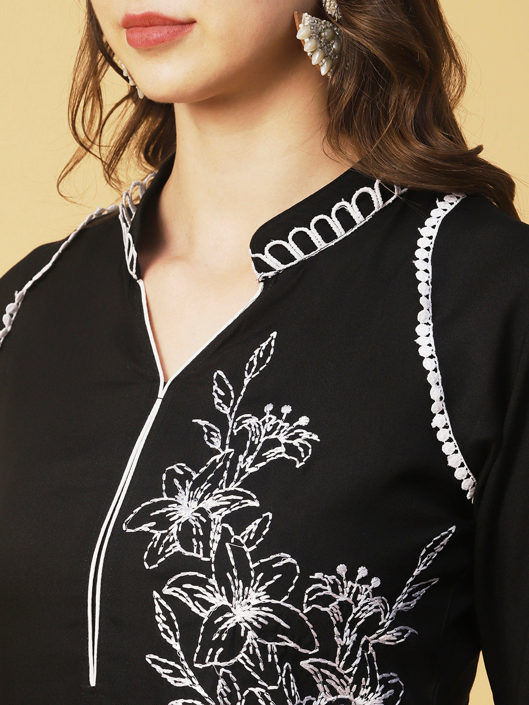 Solid Resham Embroidered Crochet Lace Work Kurta With Pants - Black