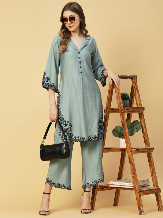 Solid Resham Cutwork Embroidered Kurta With Cutwork Embroidered Pants - Slate Green