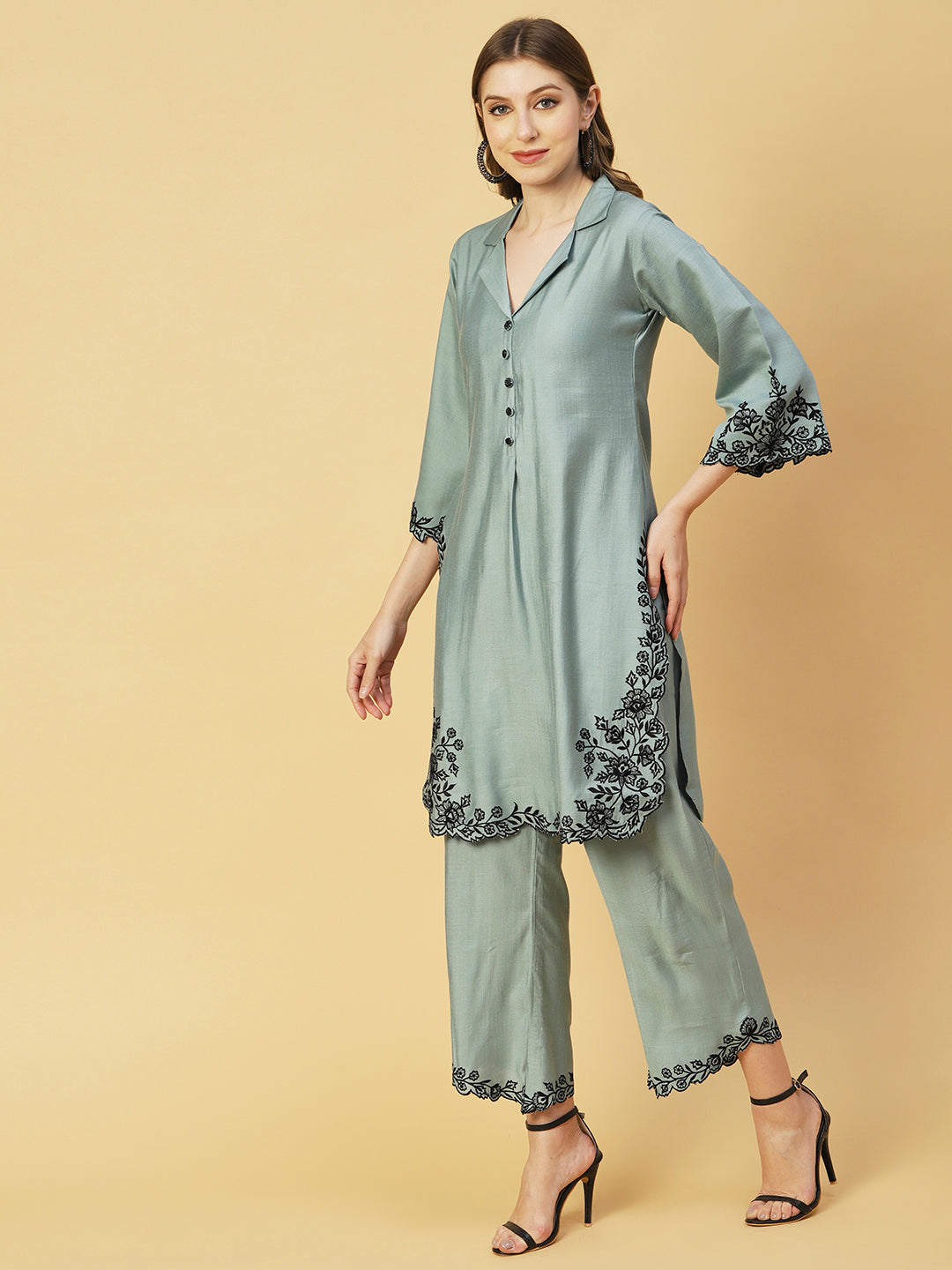 Solid Resham Cutwork Embroidered Kurta With Cutwork Embroidered Pants - Slate Green