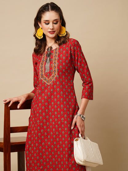 Abstract Ethnic Block Printed Resham & Sequins Embroidered Kurta - Maroon