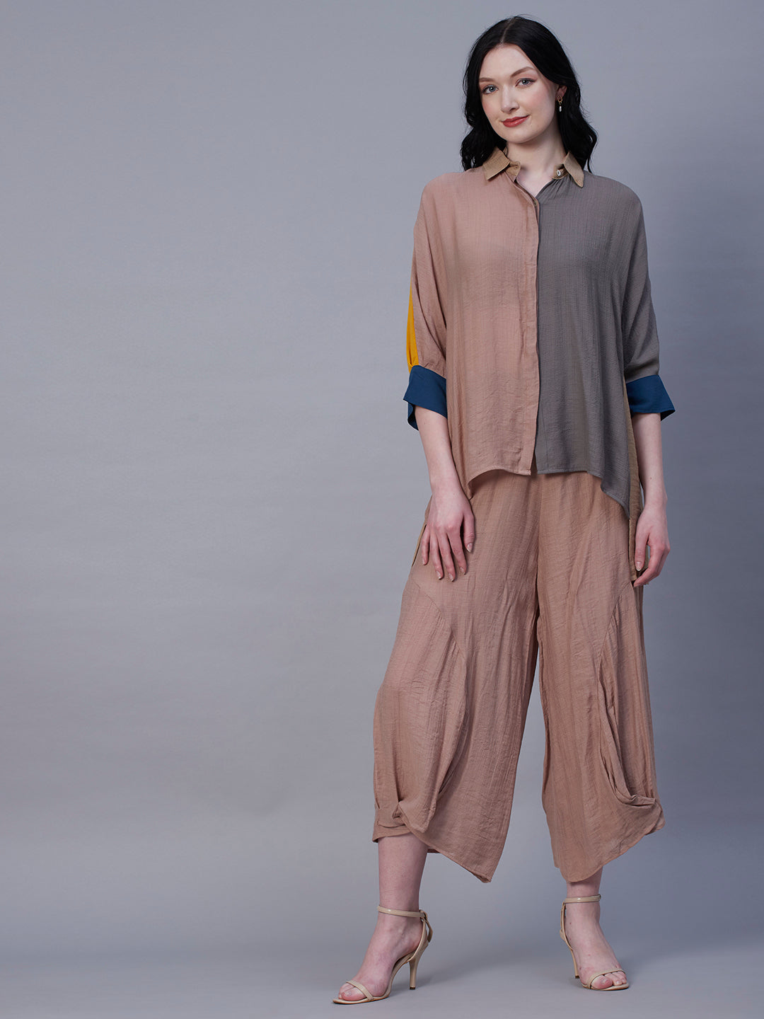Solid Color bocked Asymmetric High-Low Hem Crinkle-Crepe Shirt With Pleated Palazzo - Brown