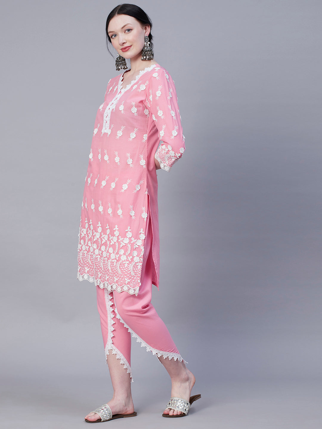 Solid Resham Applique Embroidered Kurta With Dhoti Pants Set - Pink