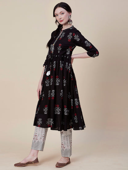 Floral Printed Wooden Buttoned Resham Top Stitched Gathered Kurta With Printed Pants - Black