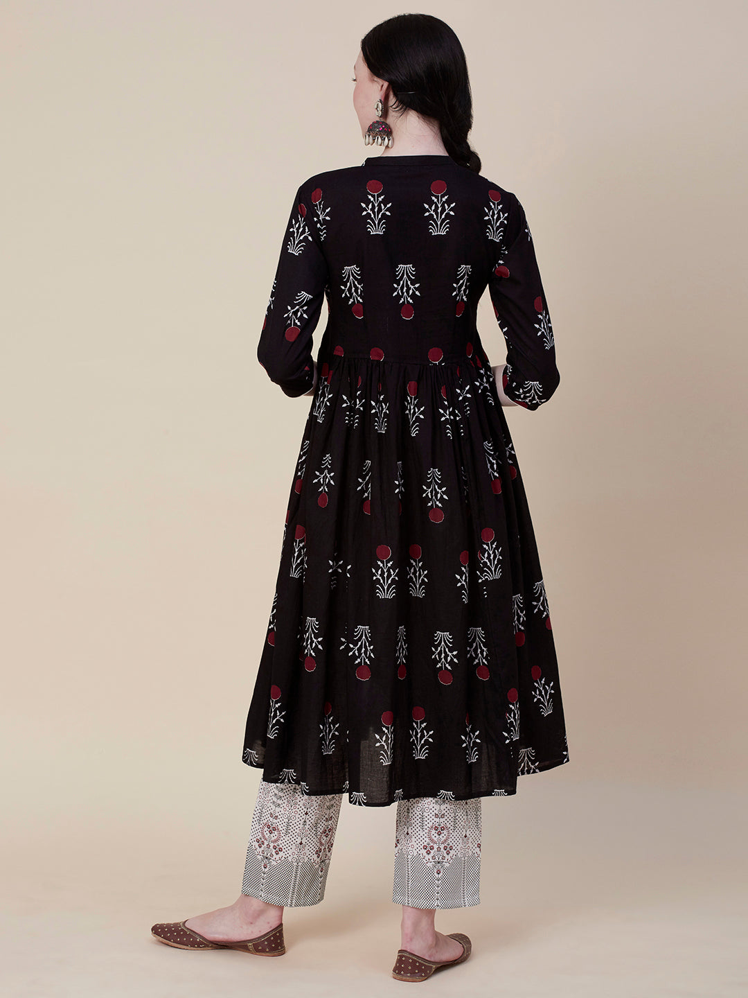 Floral Printed Wooden Buttoned Resham Top Stitched Gathered Kurta With Printed Pants - Black