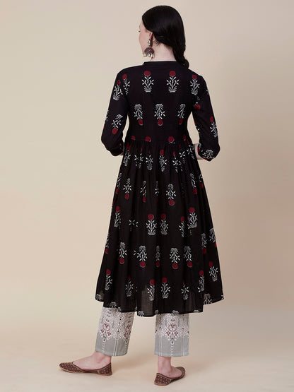 Floral Printed Wooden Buttoned Resham Top Stitched Gathered Kurta With Printed Pants - Black