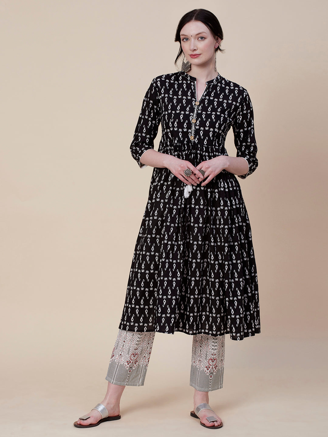 Abstract Printed Wooden Buttoned Gathered Kurta With Printed Pants - Black