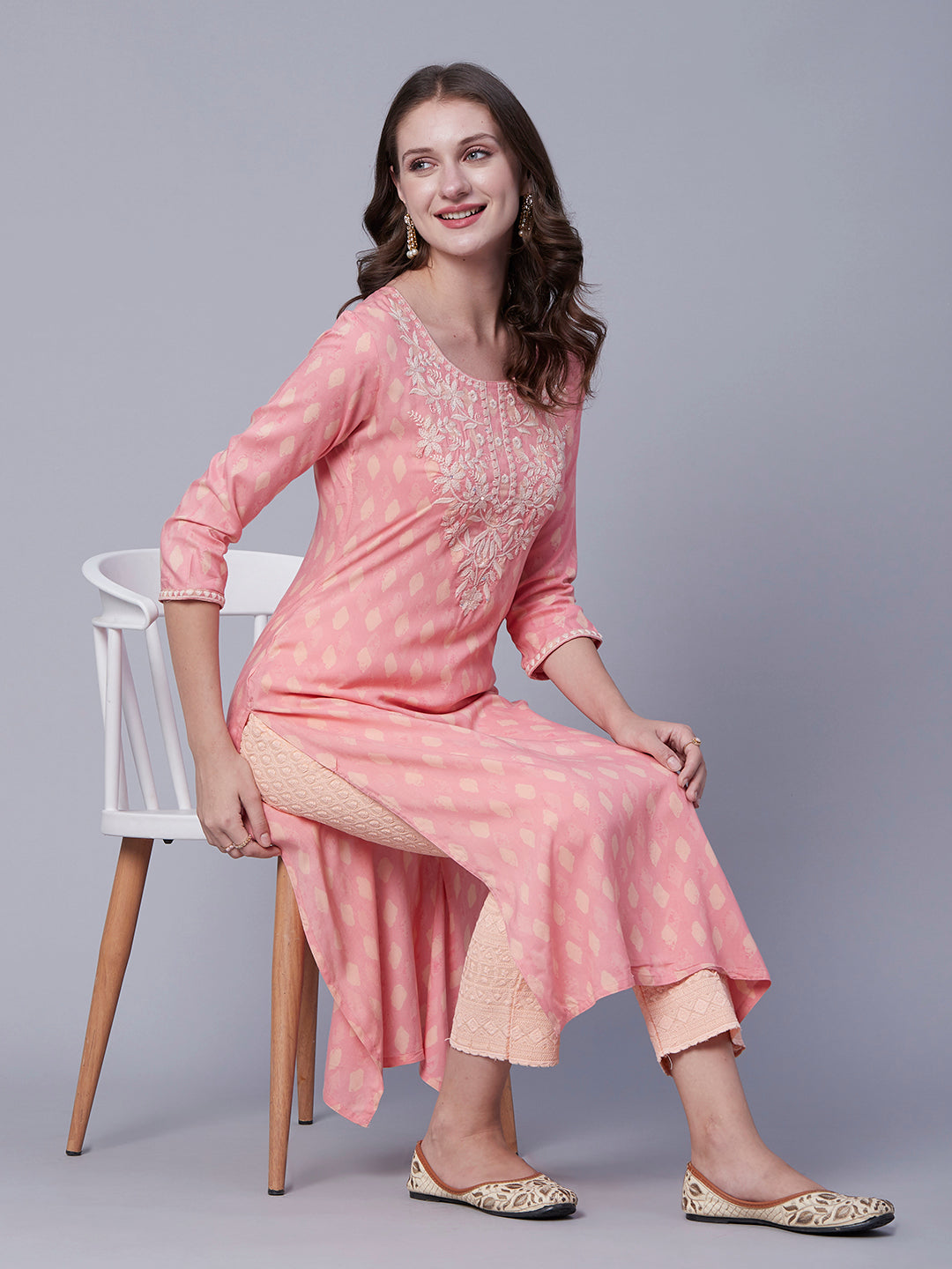 Abstract Printed Resham & Sequins Floral Embroidered Kurta - Peach Pink