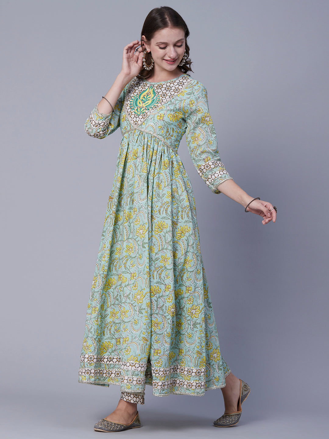 Floral Printed Resham Embroidered Gota Temple Lace Work Gathered Kurta With Pants & Dupatta - Pastel Green