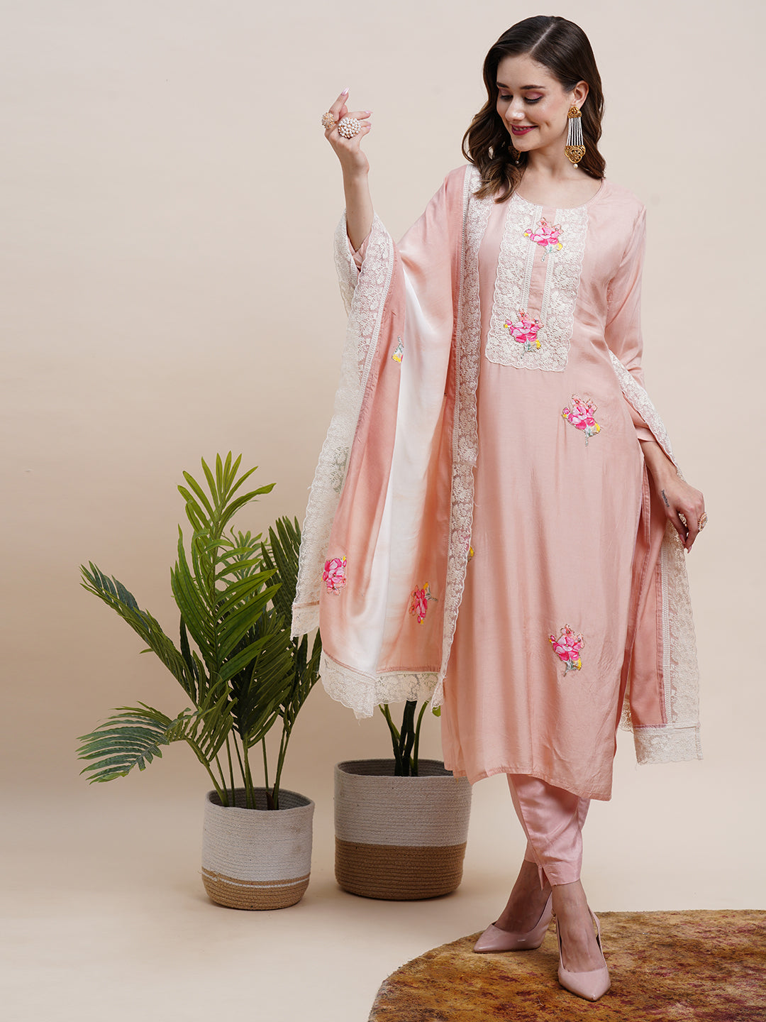 Floral Applique Work Resham Embroidered Lace Embellished Kurta with Pants & Embroidered Dupatta - Peach