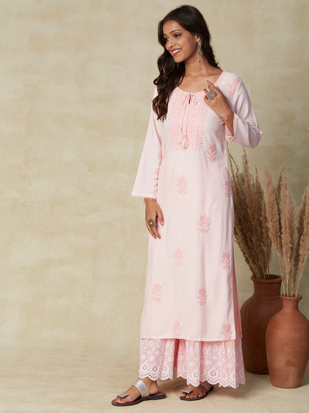 Solid Resham & Sequins Embroidered Kurta - Pink