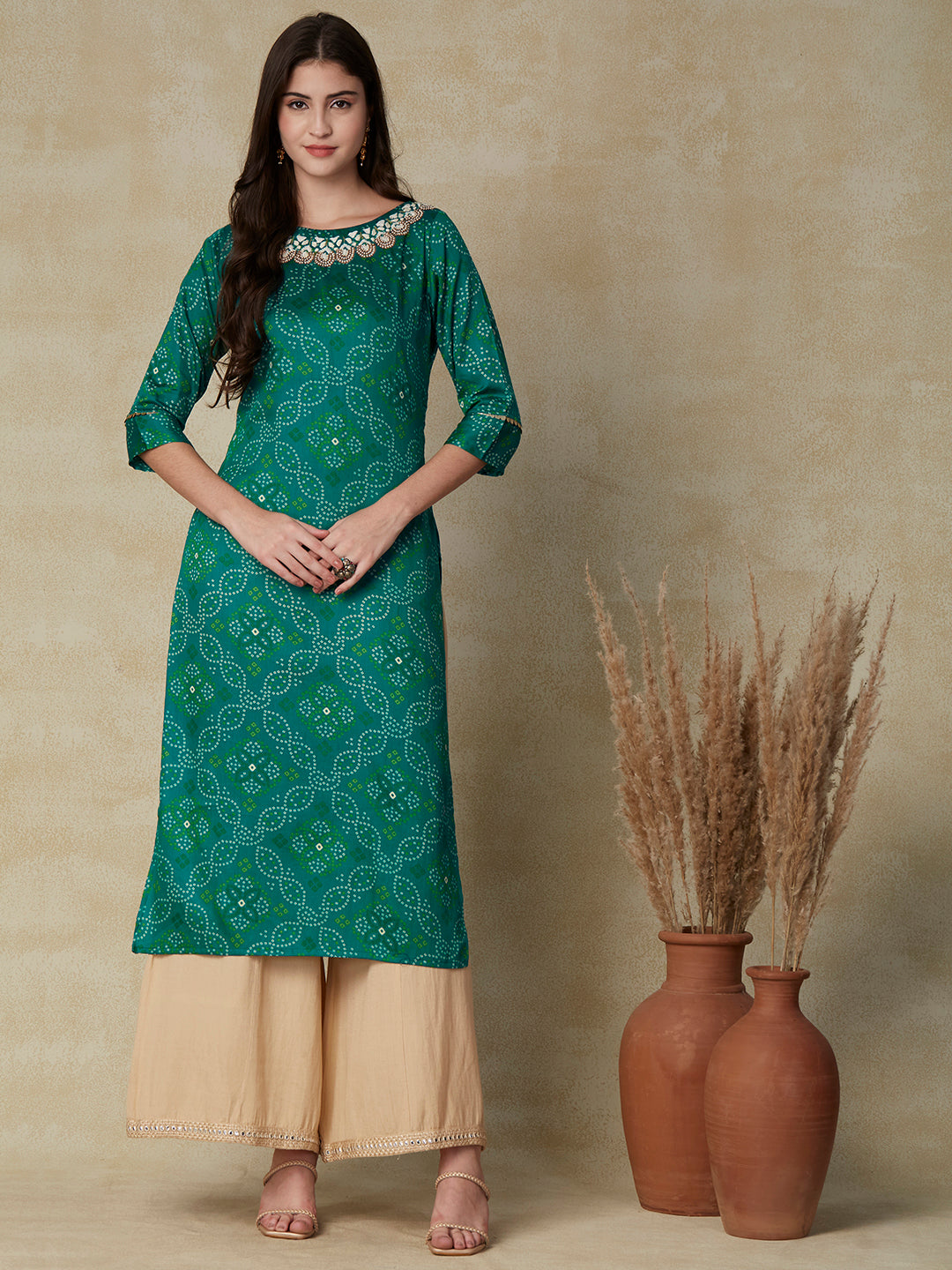 Bandhani Printed & Hand Embroidered Straight Fit Kurta - Green