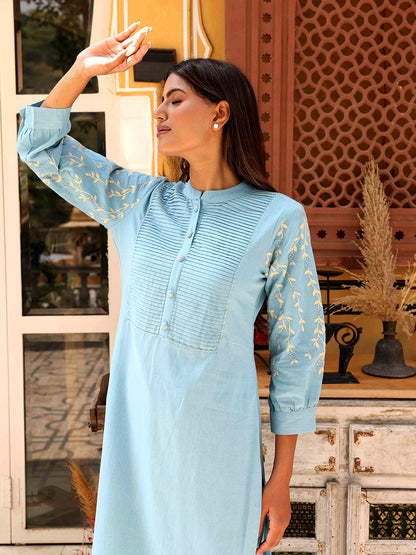 Solid Floral Resham Embroidered Pin-Tucks Kurta with Pants - Blue