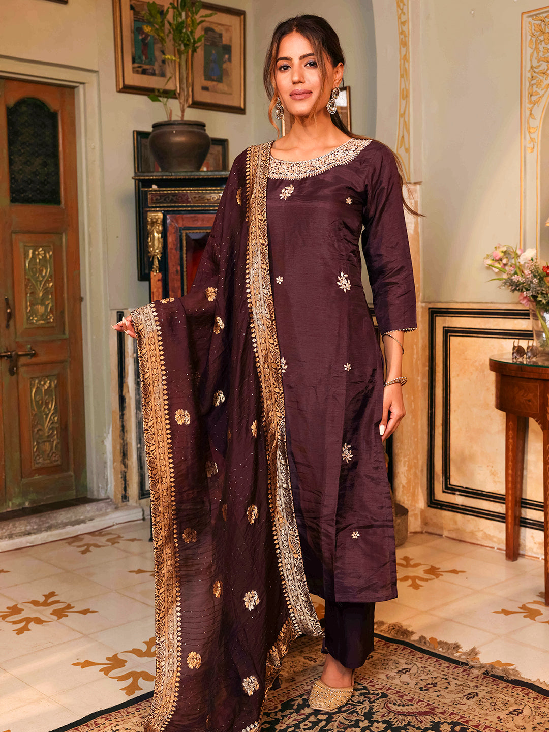 Solid Floral Hand Embroidered Straight Fit Kurta & Pant & Dupatta - Violet