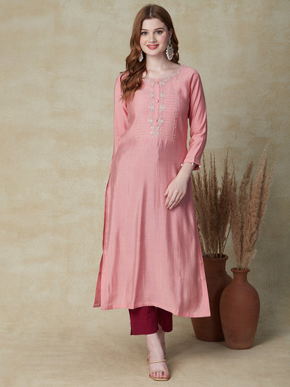 Solid Ethnic Embroidered Straight Fit Kurta - Pink