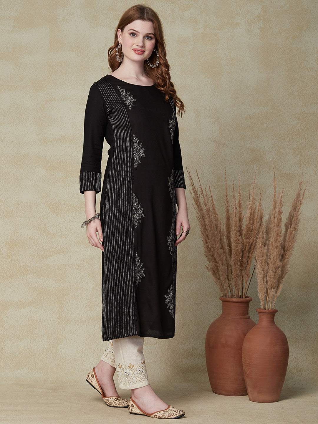 Solid Sequin & Zari Embroidered Straight Fit Kurta - Black