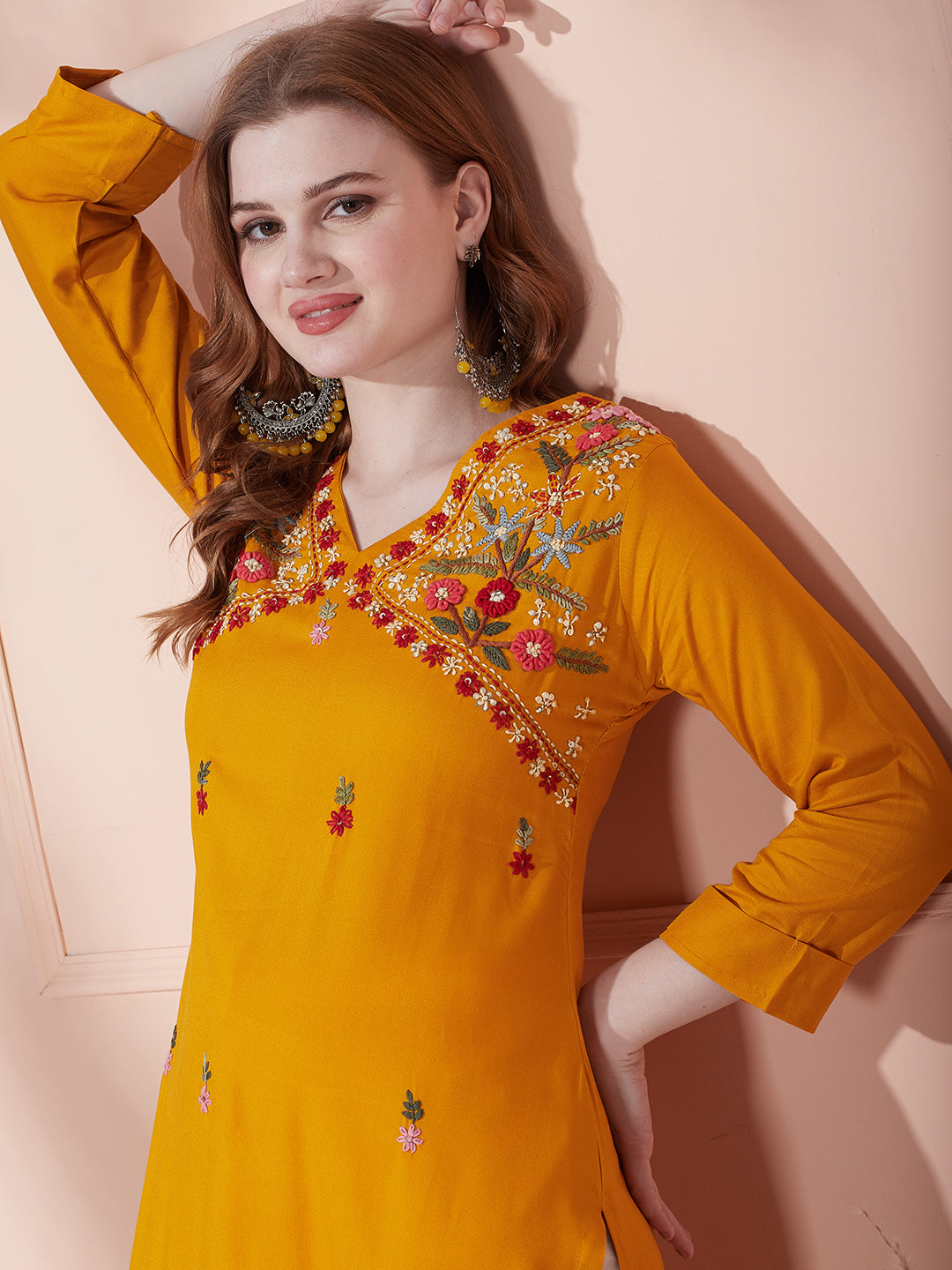 Floral Hand Embroidered Solid Straight Fit Kurta - Mustard