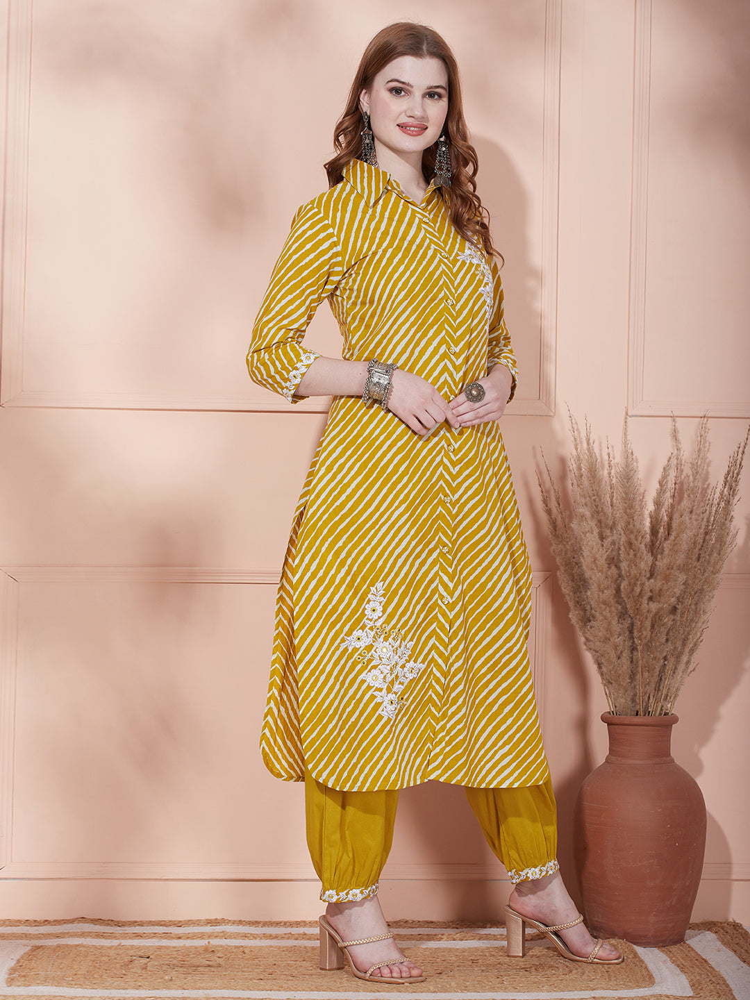 Leheriya Printed & Floral Embroidered Straight Fit Kurta with Pant - Mustard