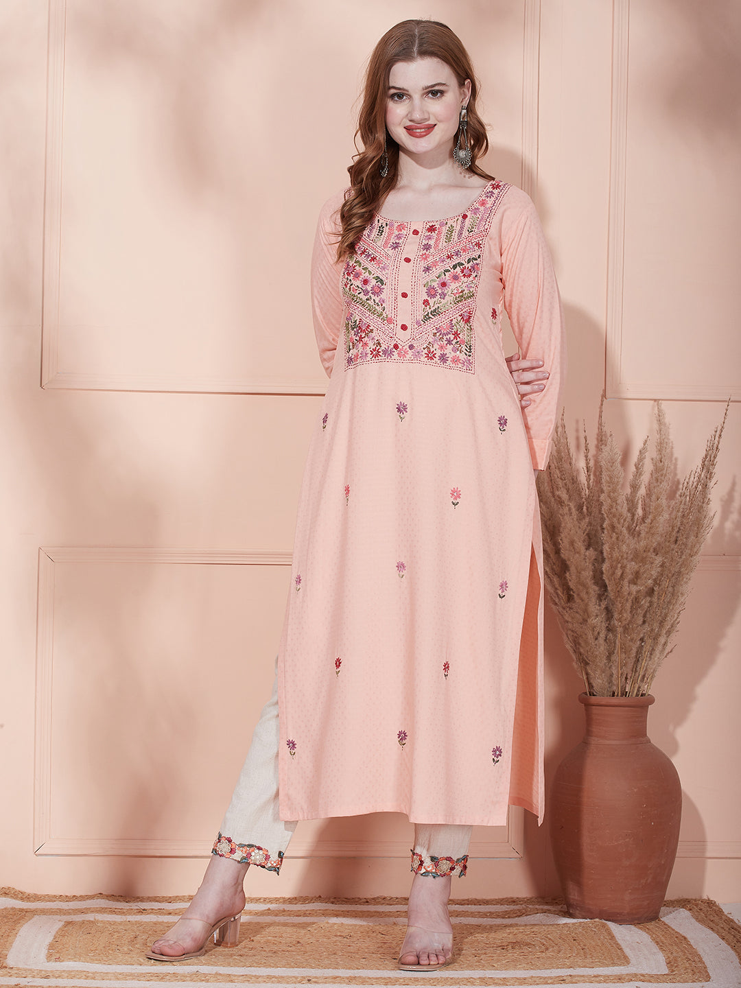 Solid Floral Hand Embroidered Straight Fit Kurta - Peach