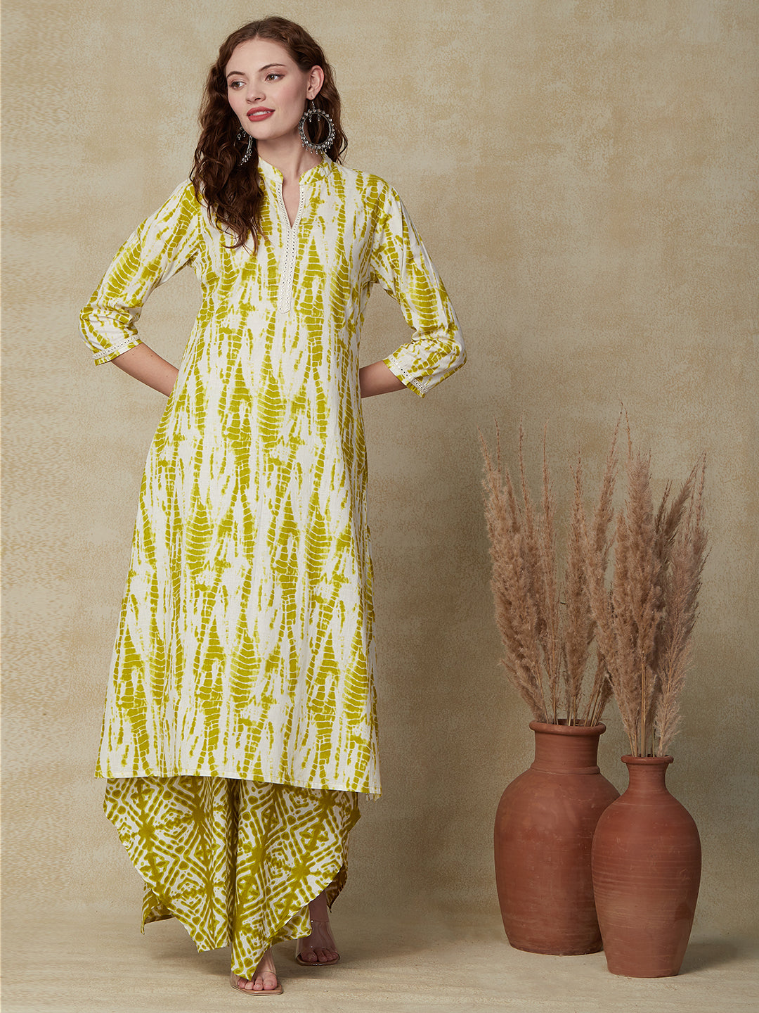 Tie - Dye Printed Straight Fit Kurta with Flared Palazzo - Green