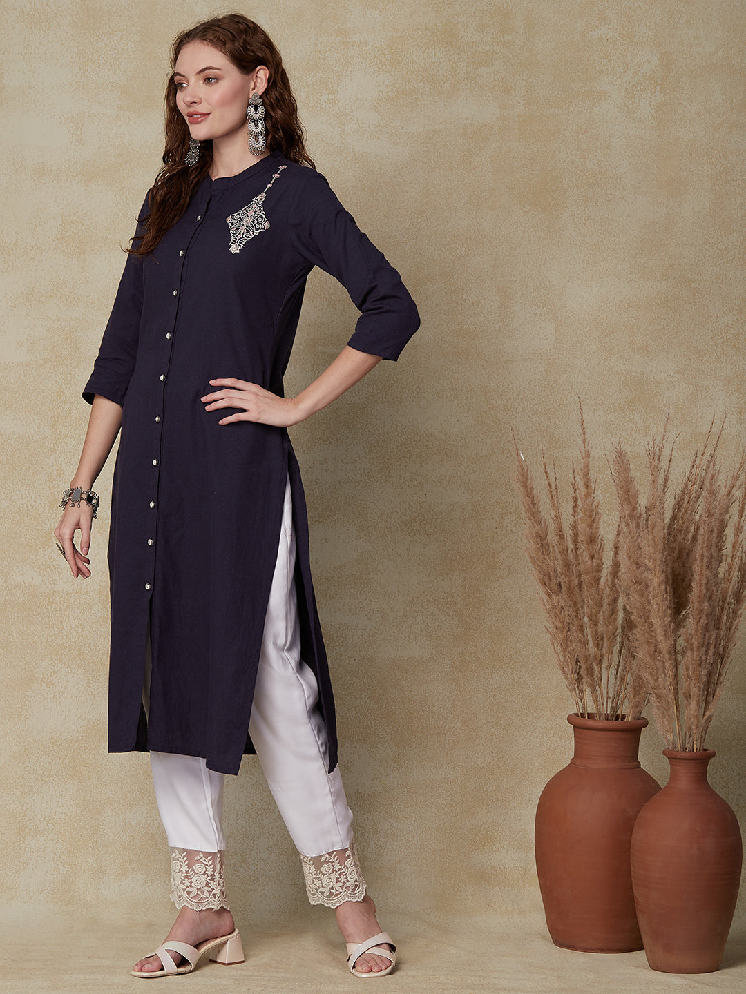Solid Ethnic Embroidered Straight Fit Kurta - Navy Blue