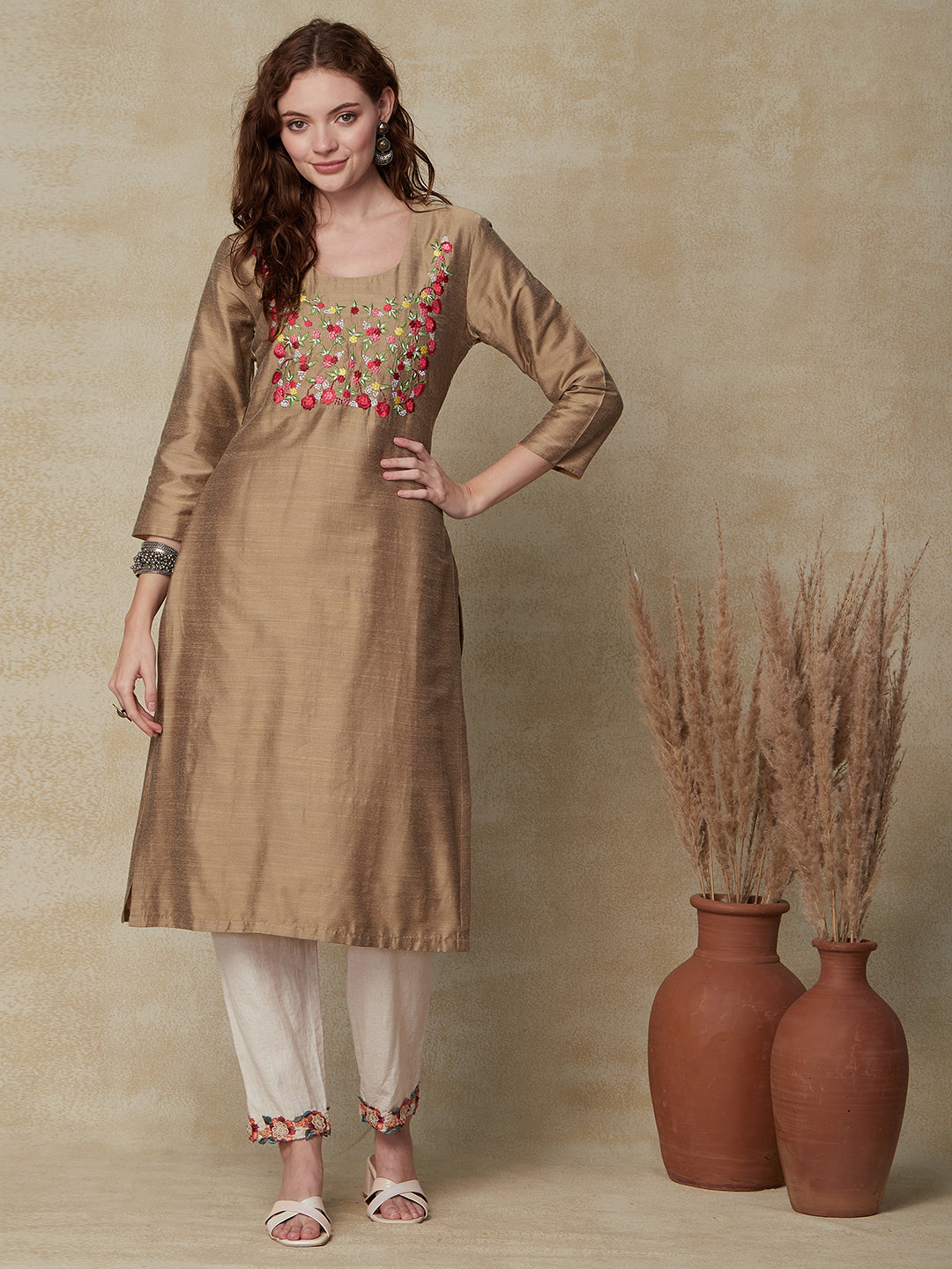 Solid Floral Hand Embroidered Straight Fit Kurta - Brown