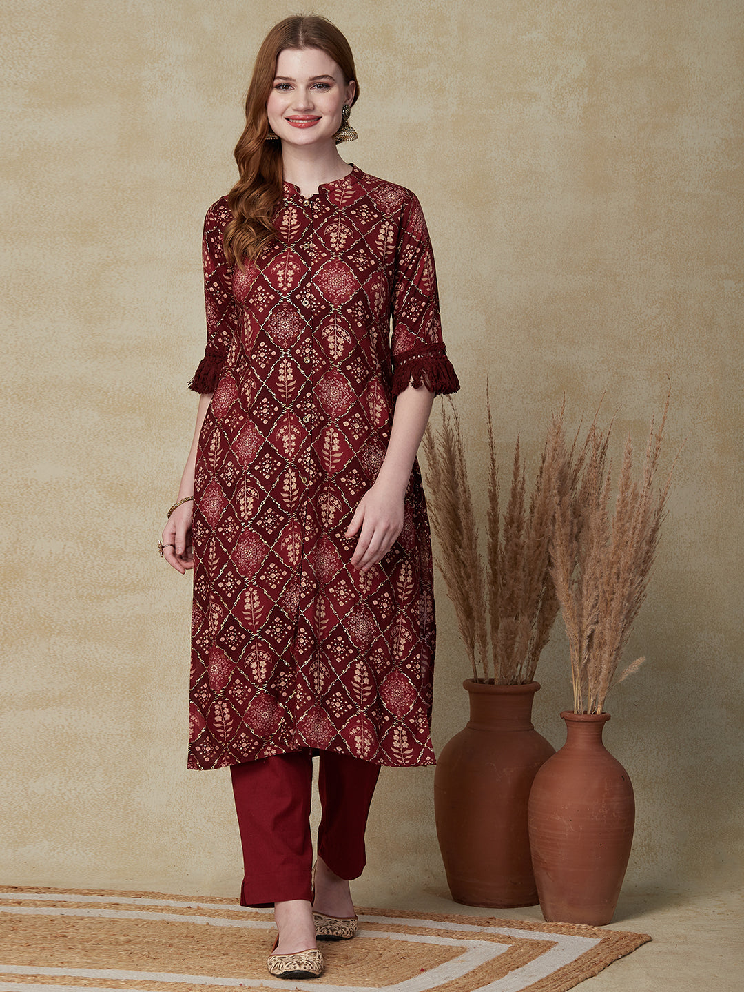 Ethnic Geometric Foil Printed Straight Fit Kurta - Maroon