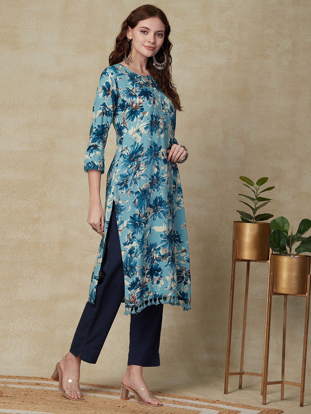 Floral Printed Mother-of-Pearl Buttoned & Fringed Tassel Lace Work Kurta - Blue