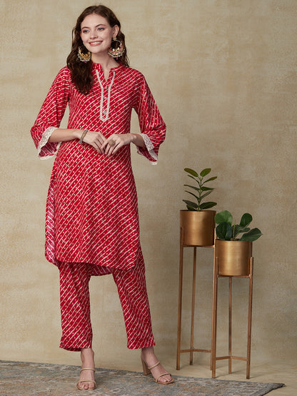 Lehriya Foil Printed Crochet lace Embellished Kurta with Pants - Fuchsia