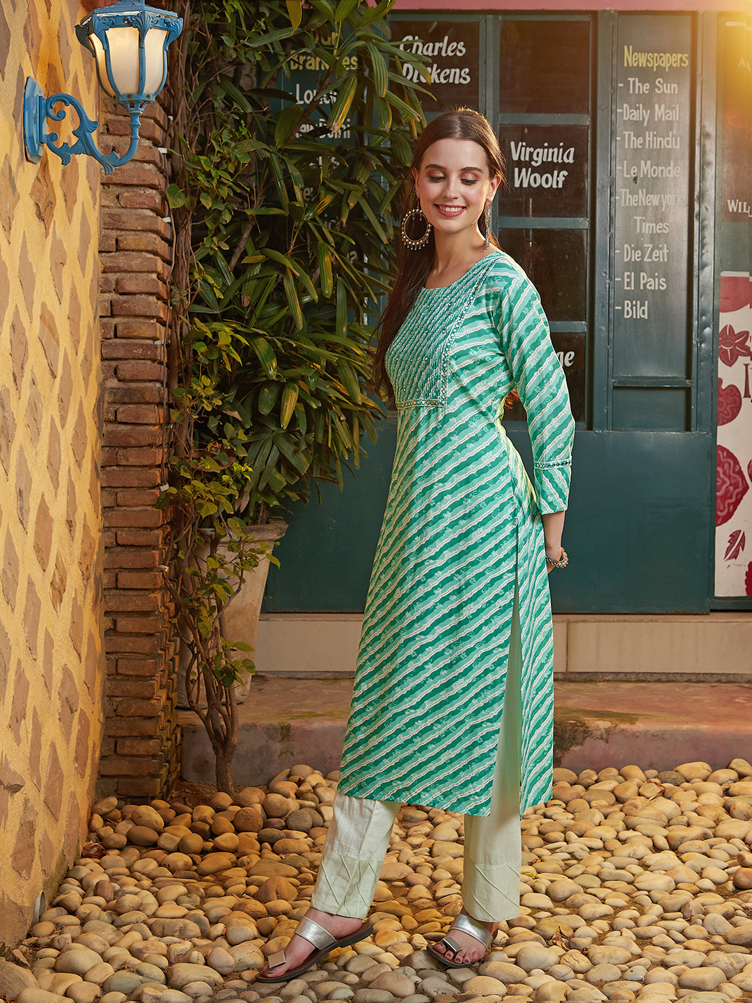 Lehriya Printed Mirror Embroidered Smocked Yoke Kurta - Green