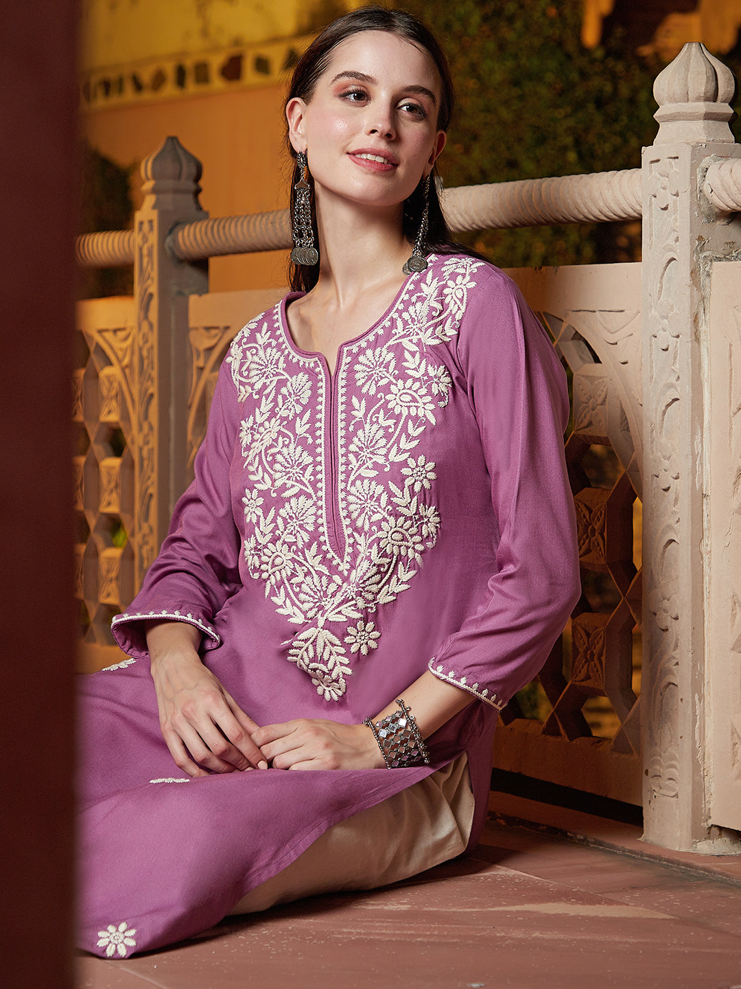 Solid Resham Floral Embroidered Kurta - Purple