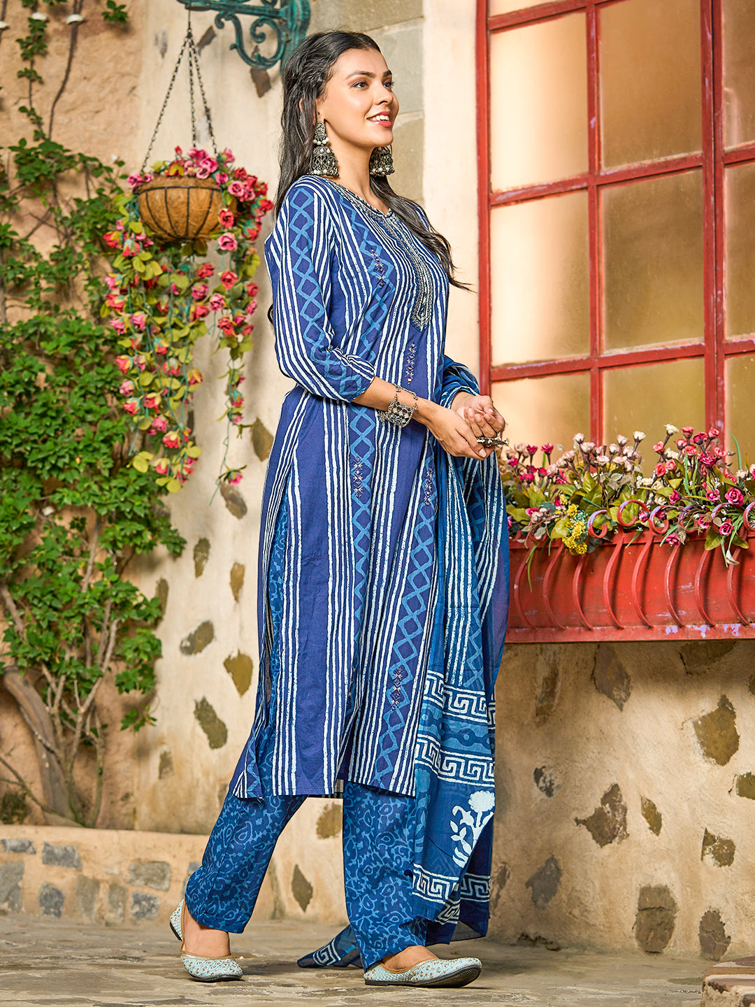 Off white and blue embroidered chanderi kurta with pants and dupatta - Set  Of Three by Shreetatvam | The Secret Label